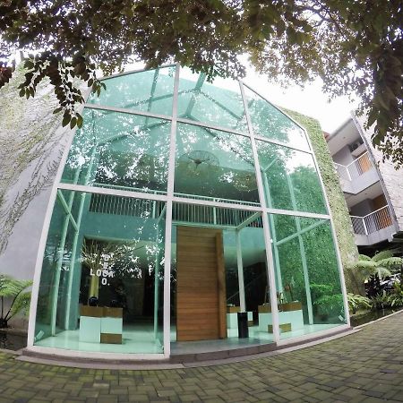 2510 Urbanliving Jakarta Exterior photo