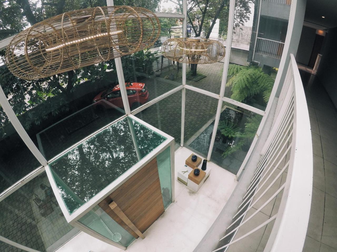 2510 Urbanliving Jakarta Exterior photo