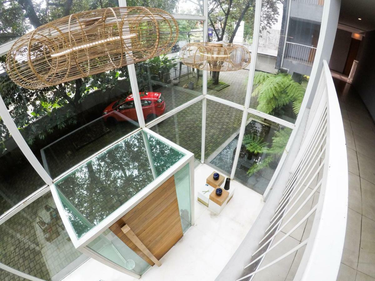 2510 Urbanliving Jakarta Exterior photo