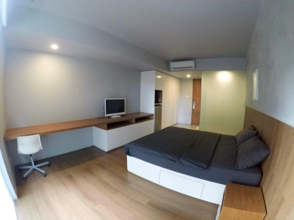 2510 Urbanliving Jakarta Exterior photo