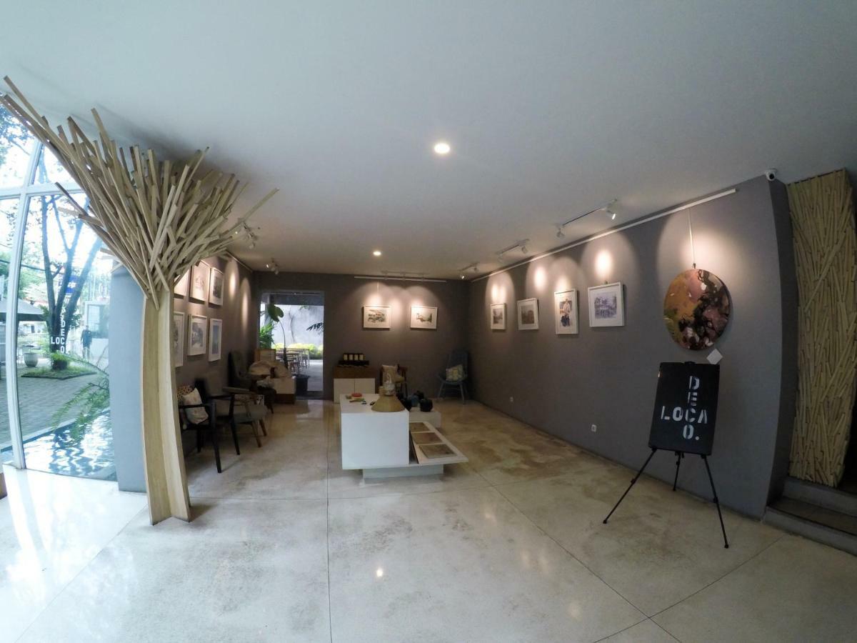 2510 Urbanliving Jakarta Exterior photo